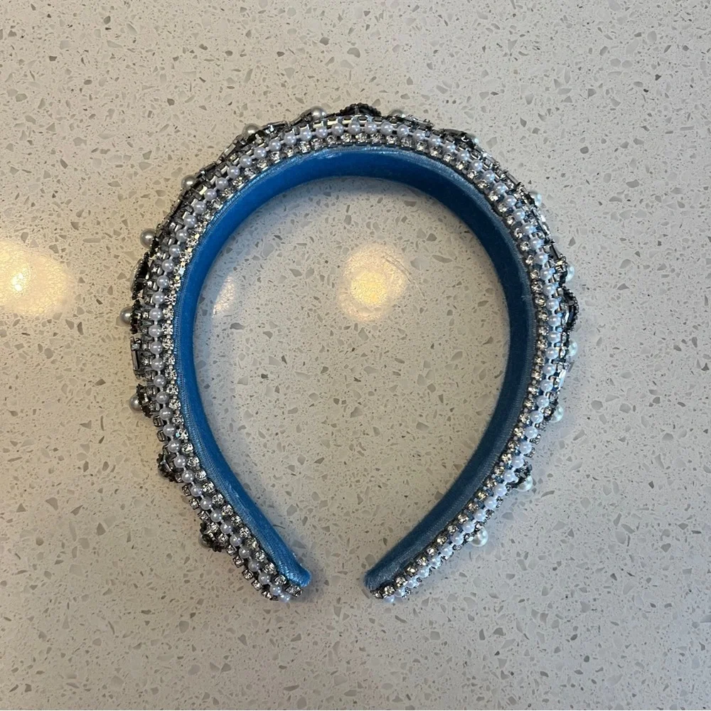 Elegant Blue and Silver Embellished Headband‎